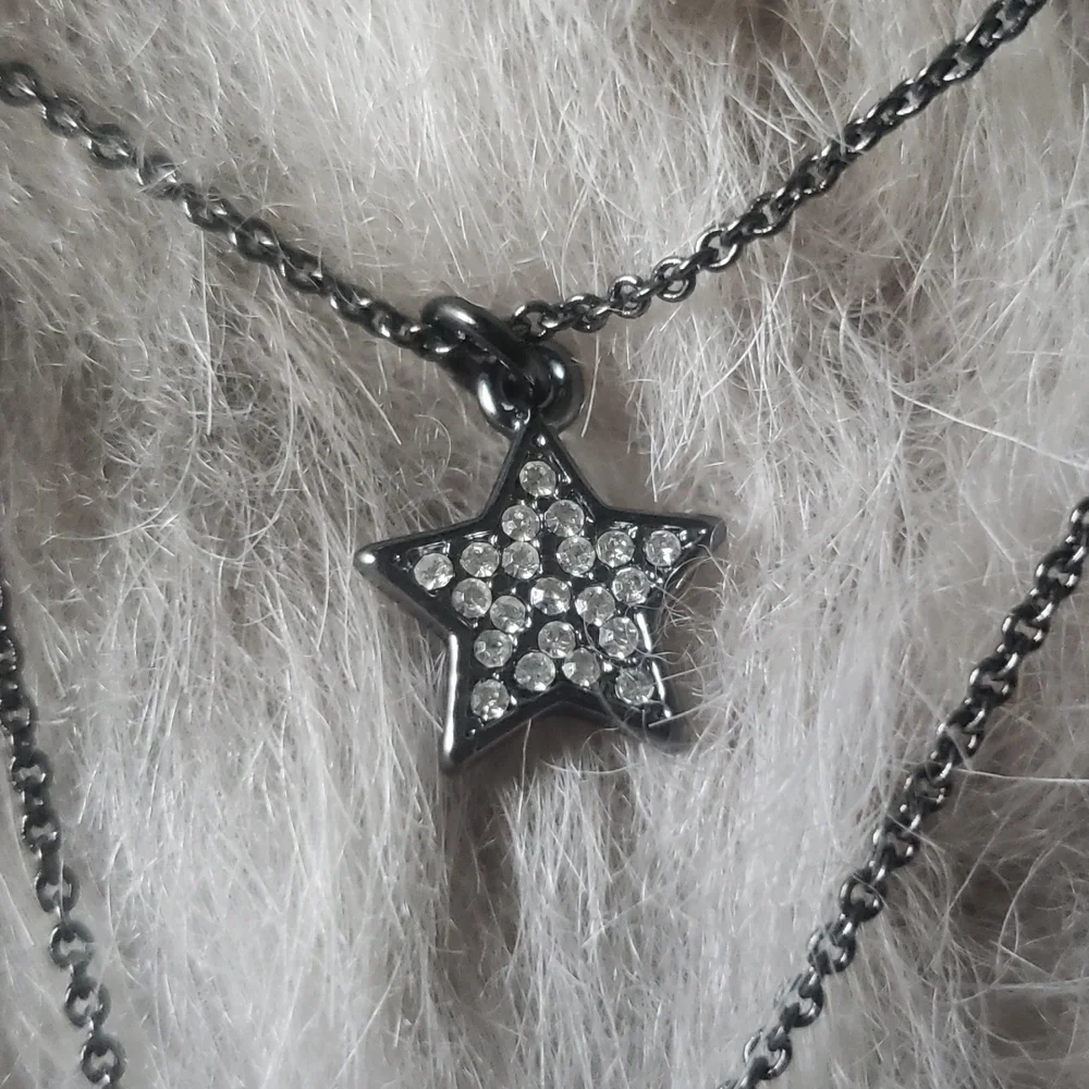 Juicy Couture Double Layer Hematite Star and Heart Crystal Pave Necklace - Picture 8 of 11